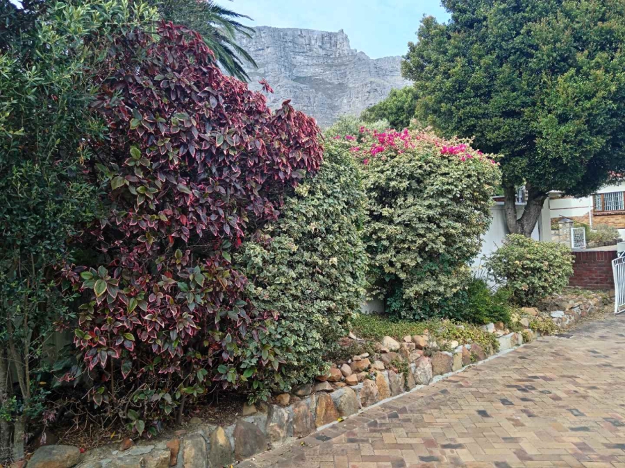 3 Bedroom Property for Sale in Vredehoek Western Cape